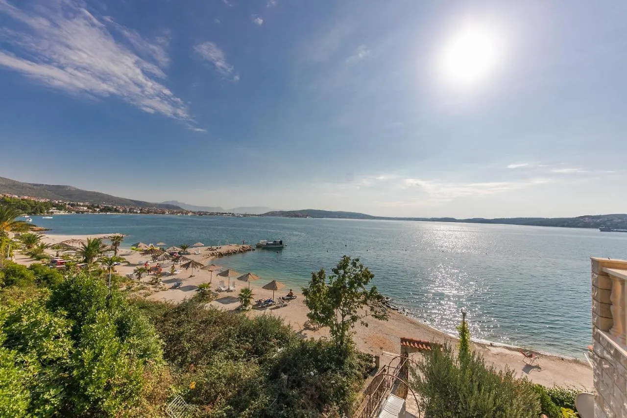 Apartments Marko Trogir 0*,