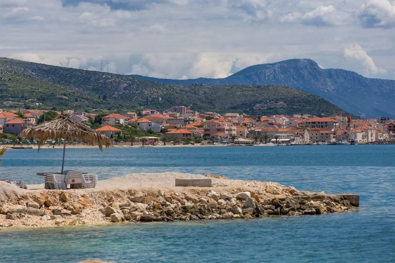 Apartments Marko Trogir 0*,