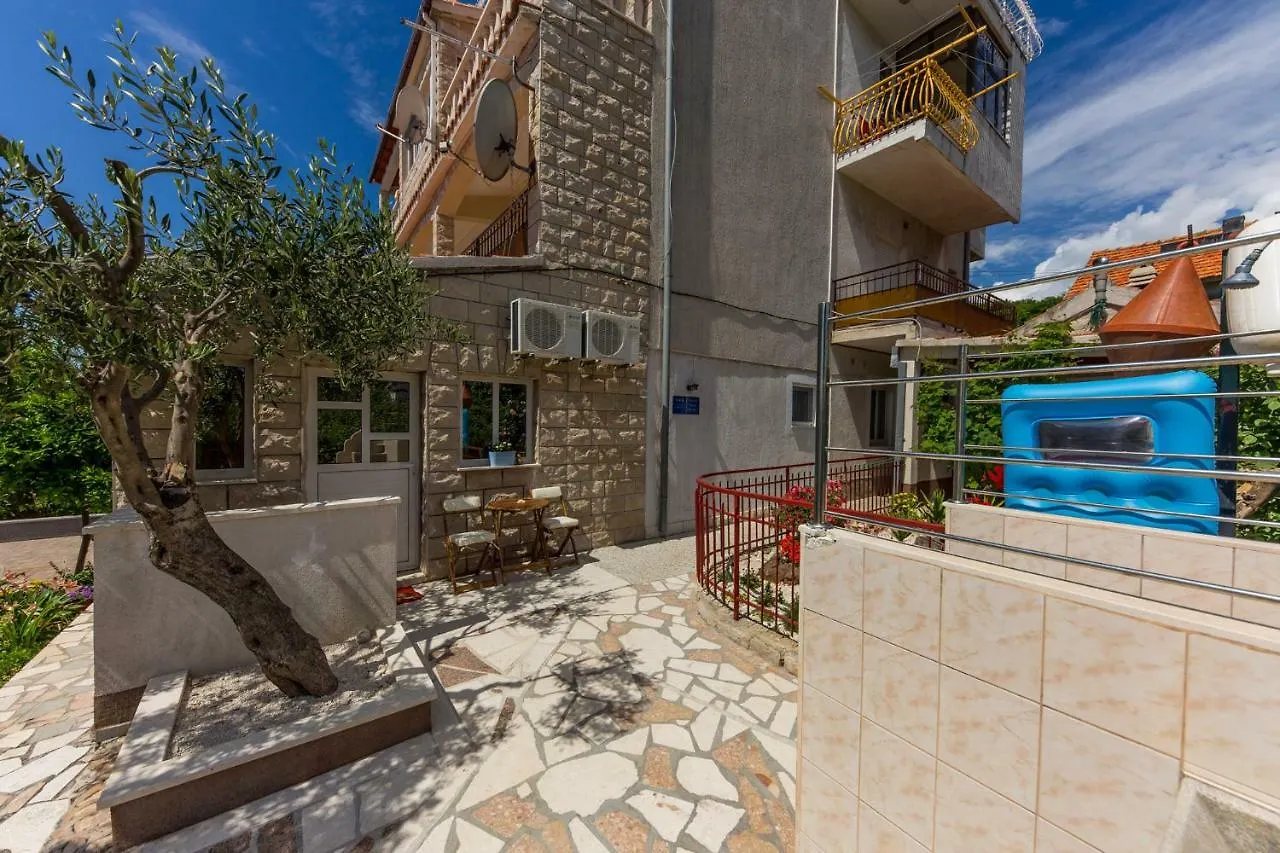 Apartments Marko Trogir